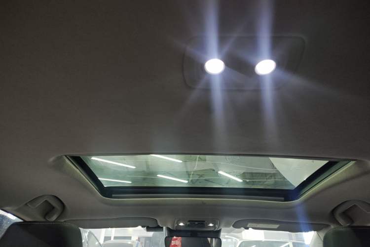 Used Toyota bZ3 2023 616 km Long-Range Premium Headliner