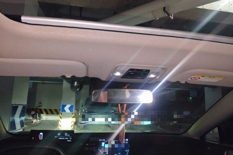 Used Toyota bZ3 2023 517 km Elite PRO Headliner