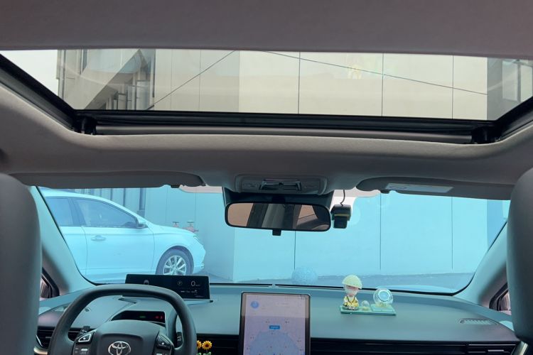 Used Toyota bZ3 2023 616 km Long-Range PRO Headliner