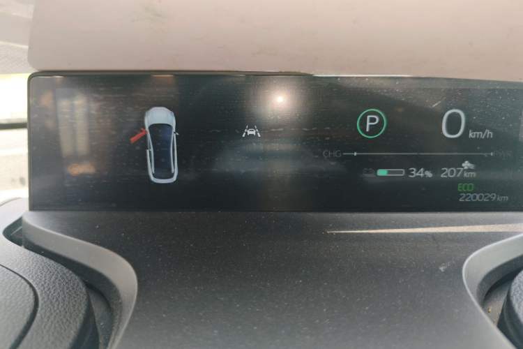 Used Toyota bZ3 2023 616 km Long-Range PRO Instrument Cluster