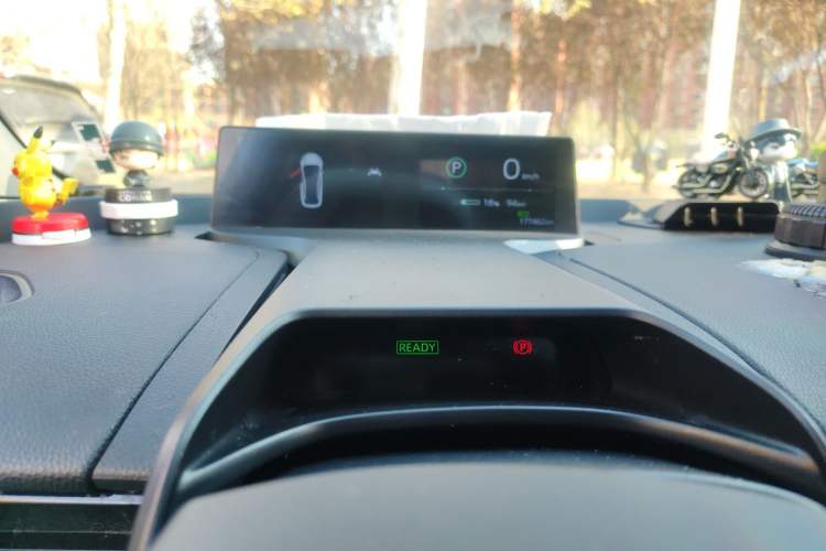 Used Toyota bZ3 2023 517 km Elite PRO Instrument Cluster