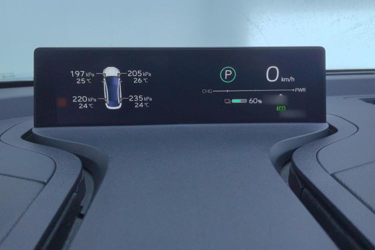 Used Toyota bZ3 2023 517 km Elite PRO Instrument Cluster