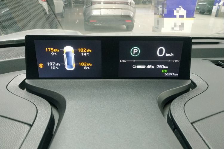 Used Toyota bZ3 2023 517 km Elite PRO Instrument Cluster