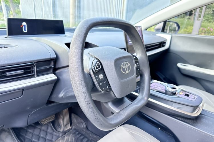Used Toyota bZ3 2023 517 km Elite PRO Interior 2