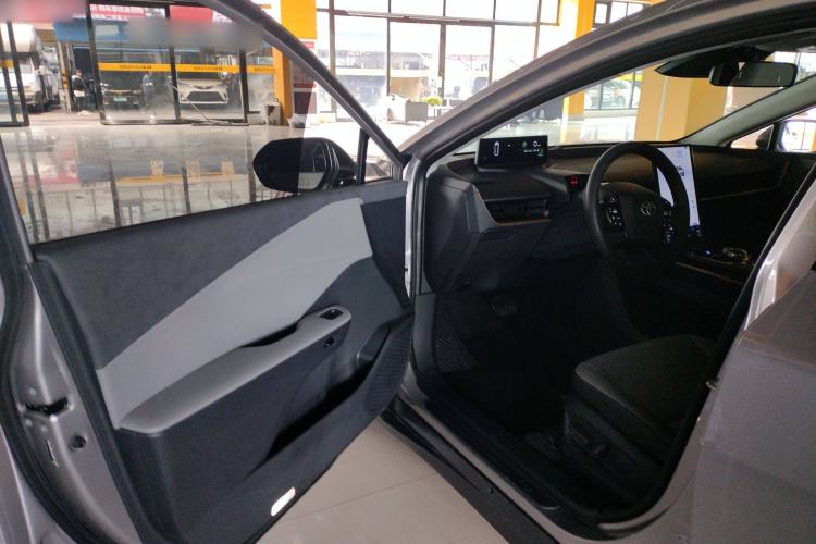 Used Toyota bZ3 2023 517 km Elite PRO Interior 3