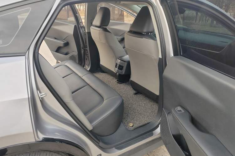 Used Toyota bZ3 2023 517 km Elite PRO Interior 4