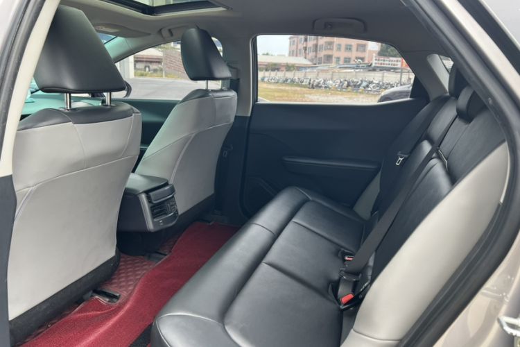 Used Toyota bZ3 2023 616 km Long-Range PRO Interior 4