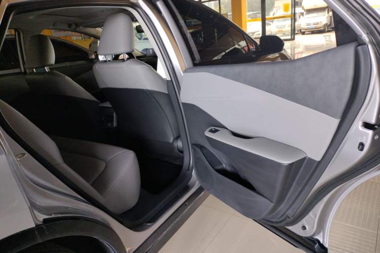 Used Toyota bZ3 2023 517 km Elite PRO Interior 6