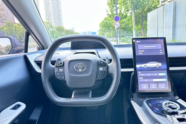 Used Toyota bZ3 2023 517 km Elite PRO Interior 7