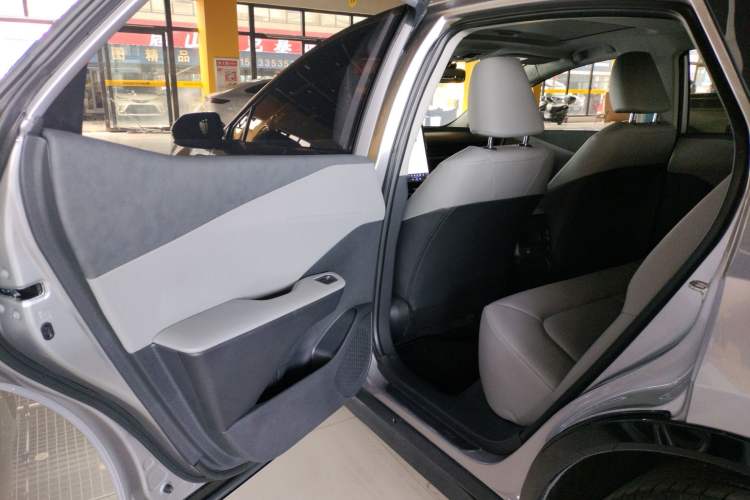 Used Toyota bZ3 2023 517 km Elite PRO Interior 8