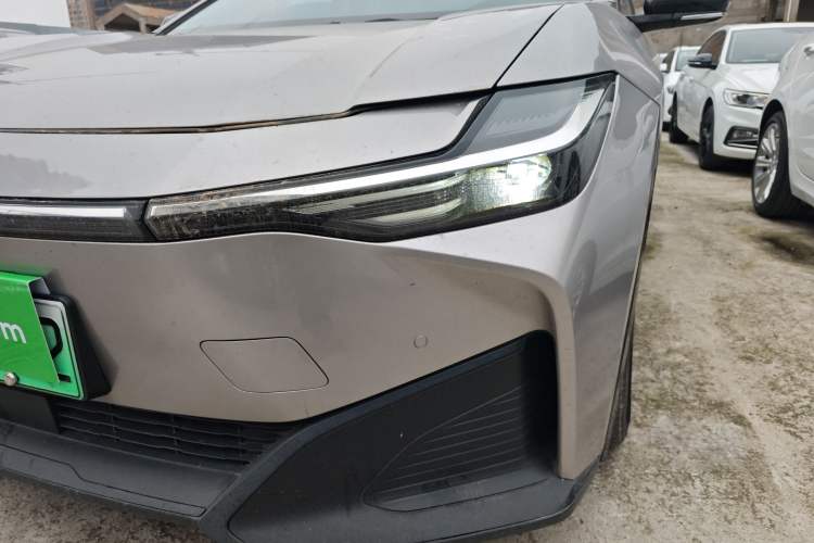 Used Toyota bZ3 2023 517 km Elite PRO Left Front Headlight