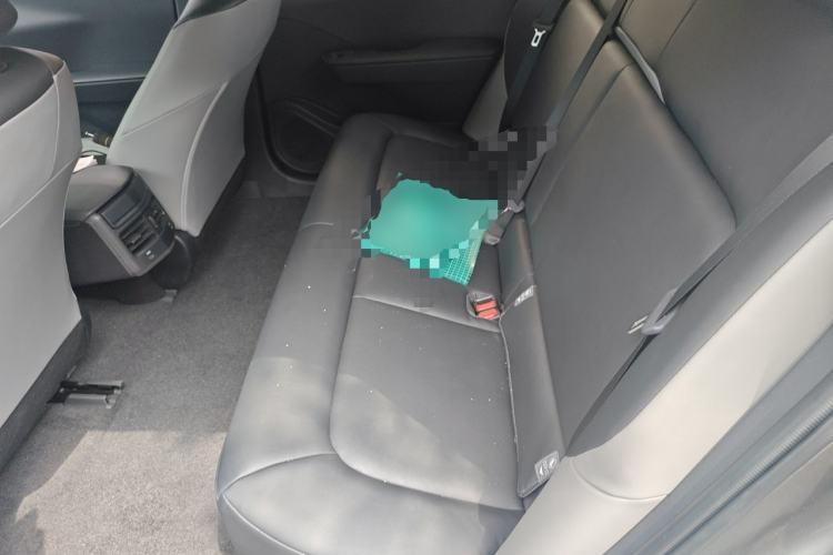 Used Toyota bZ3 2023 616 km Long-Range PRO Left Rear Seat