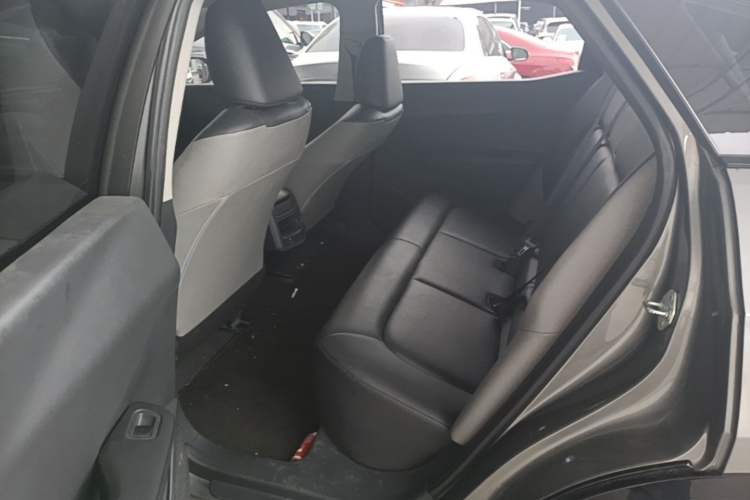 Used Toyota bZ3 2023 616 km Long-Range PRO Left Rear Seat