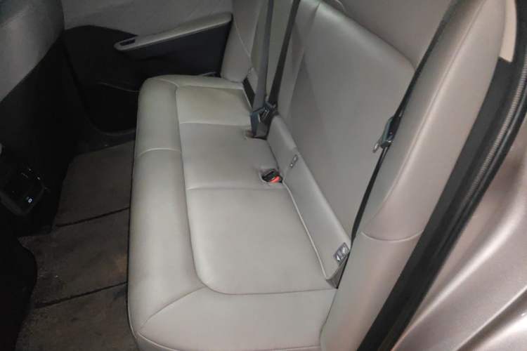 Used Toyota bZ3 2023 517 km Elite PRO Left Rear Seat