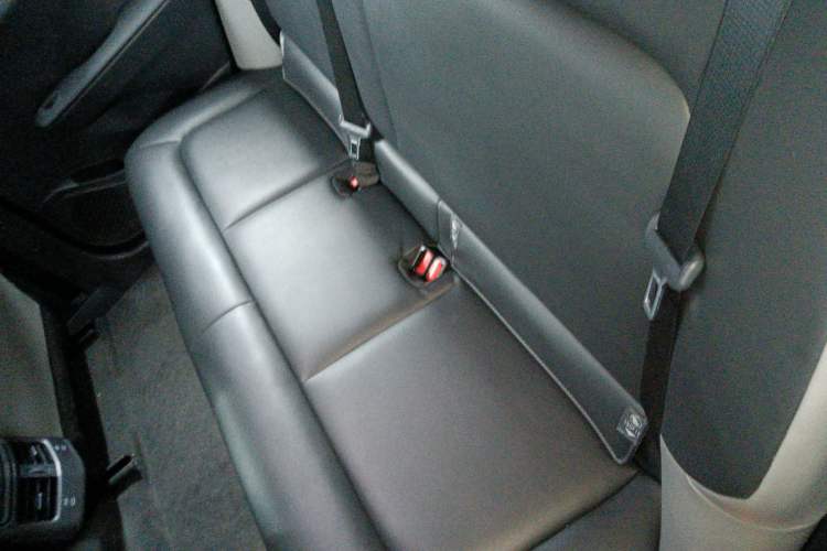 Used Toyota bZ3 2023 517 km Elite PRO Left Rear Seat