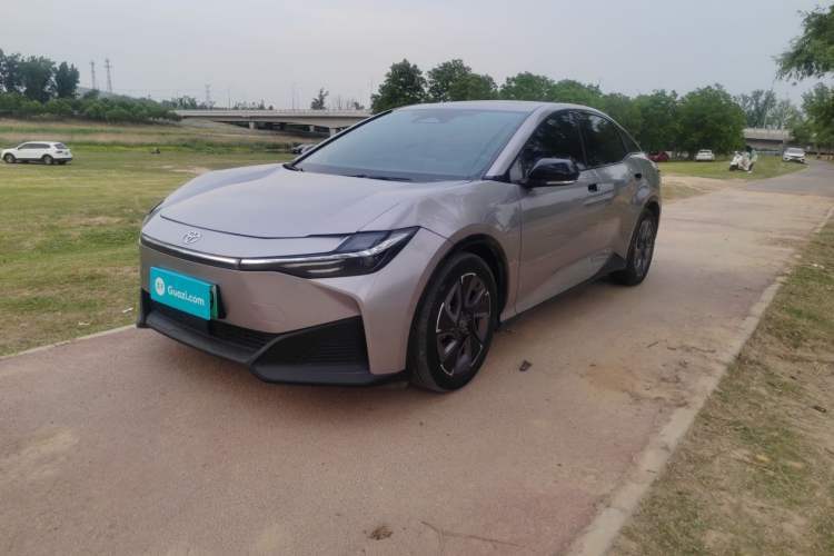 Used Toyota bZ3 2023 517 km Elite PRO Guazi used car, China used car export, Used car for sale, Used  cars, Cheapest cars for sale
