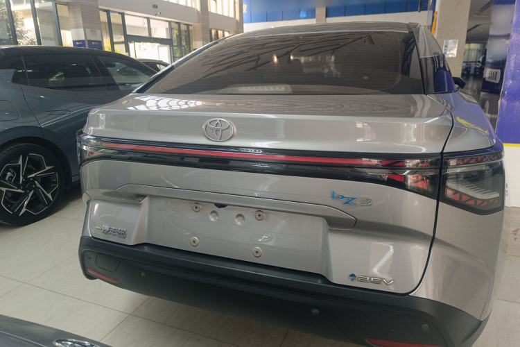 Used Toyota bZ3 2023 517 km Elite PRO Rear