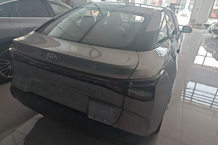 Used Toyota bZ3 2023 517 km Elite PRO Rear Right 45 Deg
