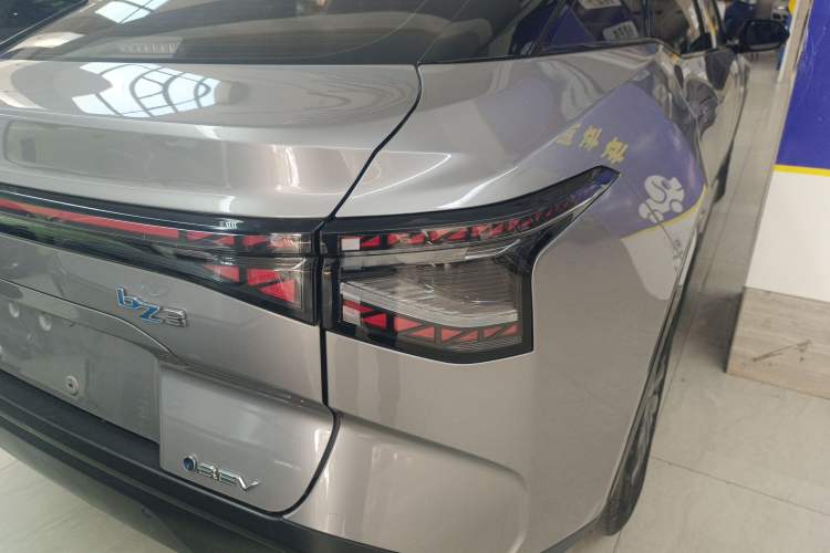 Used Toyota bZ3 2023 517 km Elite PRO Right Rear Taillight