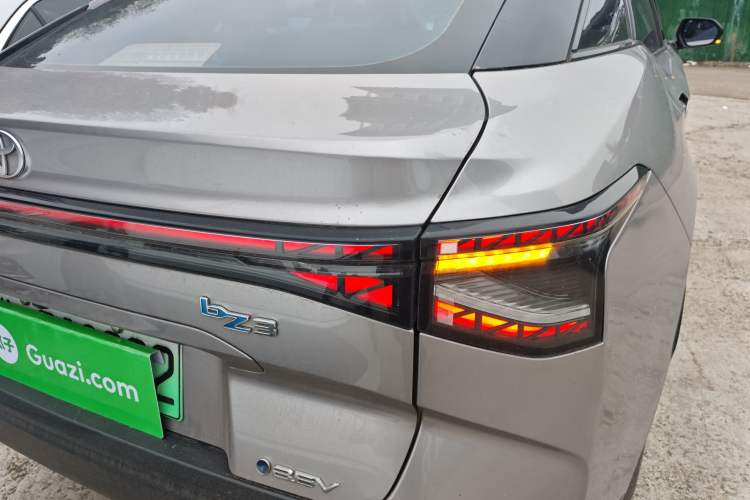Used Toyota bZ3 2023 517 km Elite PRO Right Rear Taillight