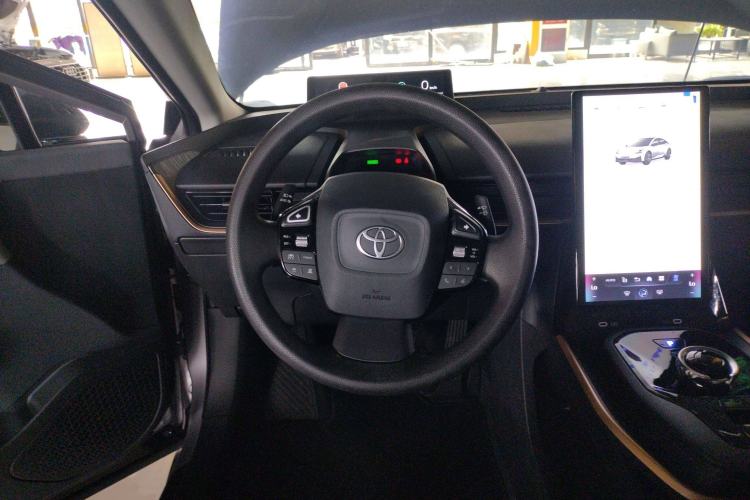 Used Toyota bZ3 2023 517 km Elite PRO Steering Wheel