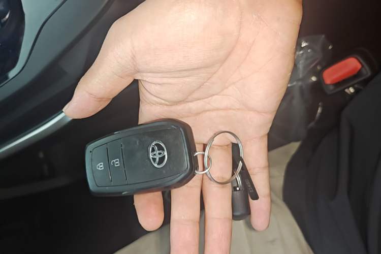 Used Toyota bZ3 2023 517 km Elite PRO Vehicle Key