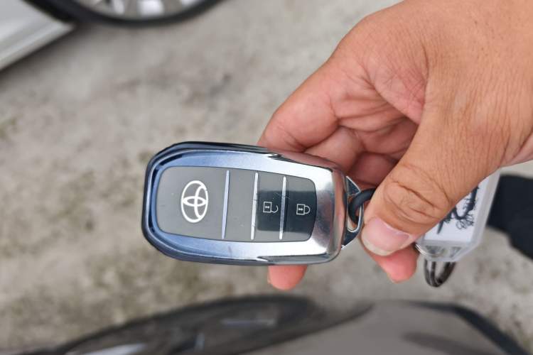 Used Toyota bZ3 2023 517 km Elite PRO Vehicle Key