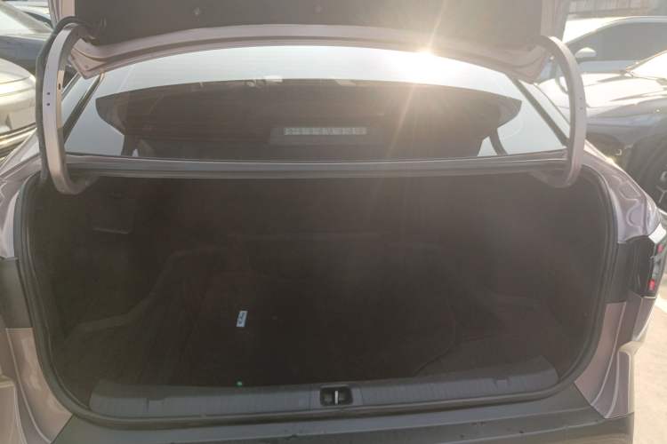 Used Toyota bZ3 2023 616 km Long-Range Premium Trunk