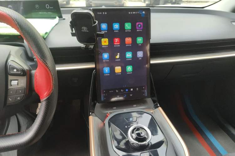 Used Toyota bZ3 2023 517 km Elite PRO Audio And AC Panel