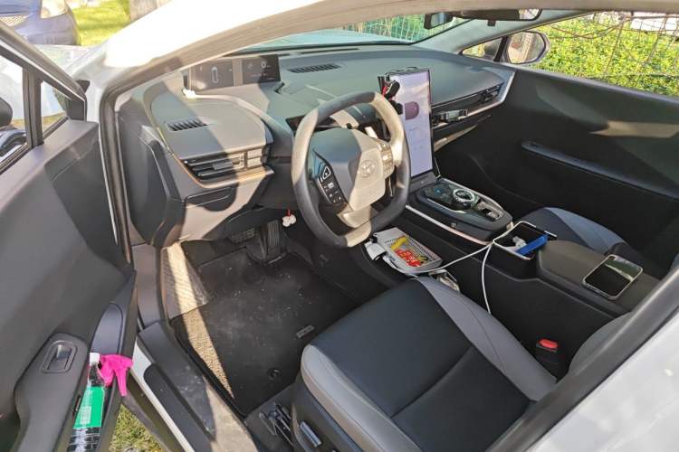 Used Toyota bZ3 2023 517 km Elite PRO Driver Seat