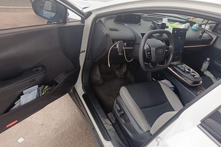 Used Toyota bZ3 2023 517 km Elite PRO Driver Seat