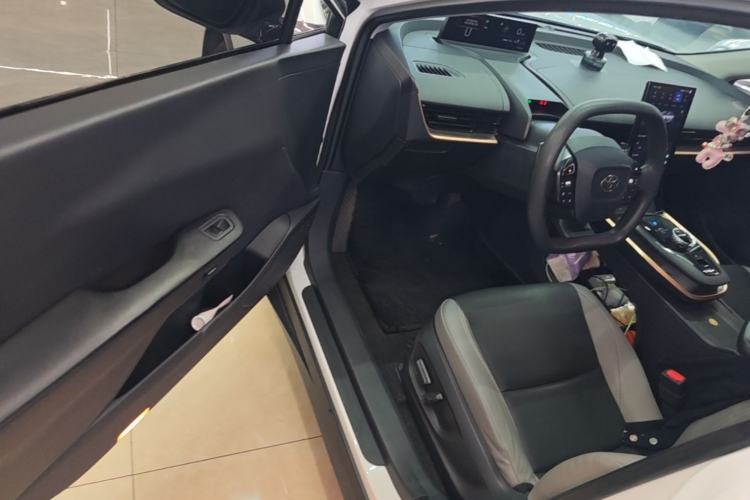 Used Toyota bZ3 2023 517 km Elite PRO Driver Seat