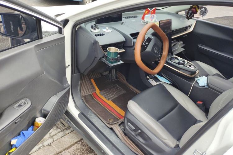 Used Toyota bZ3 2023 517 km Elite PRO Driver Seat