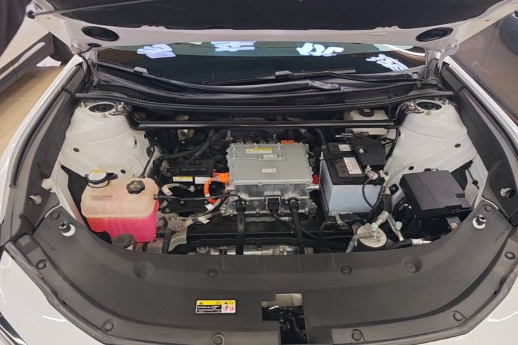 Used Toyota bZ3 2023 517 km Elite PRO Engine Bay