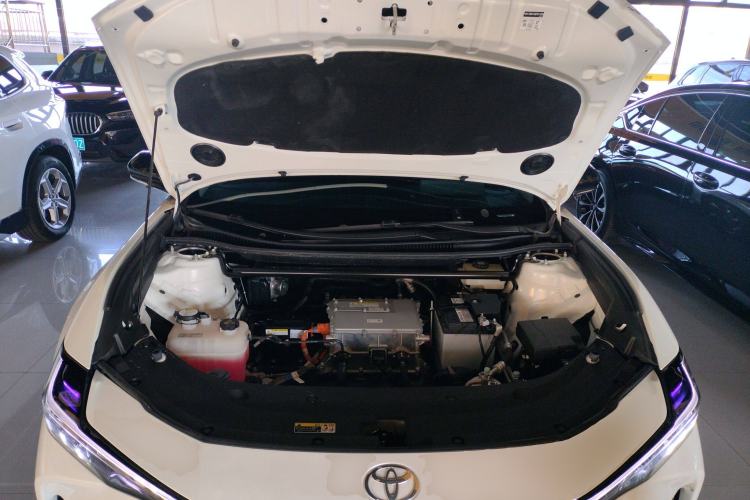 Used Toyota bZ3 2023 517 km Elite PRO Engine Bay