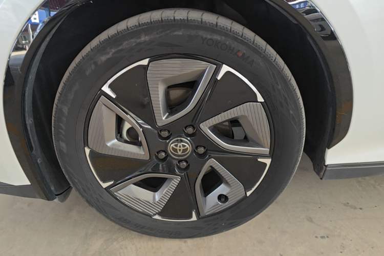 Used Toyota bZ3 2023 517 km Elite PRO Exterior 4