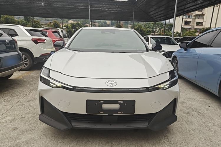 Used Toyota bZ3 2023 517 km Elite PRO Front