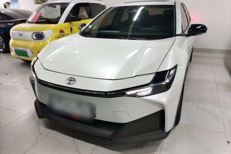 Used Toyota bZ3 2023 517 km Elite PRO Front