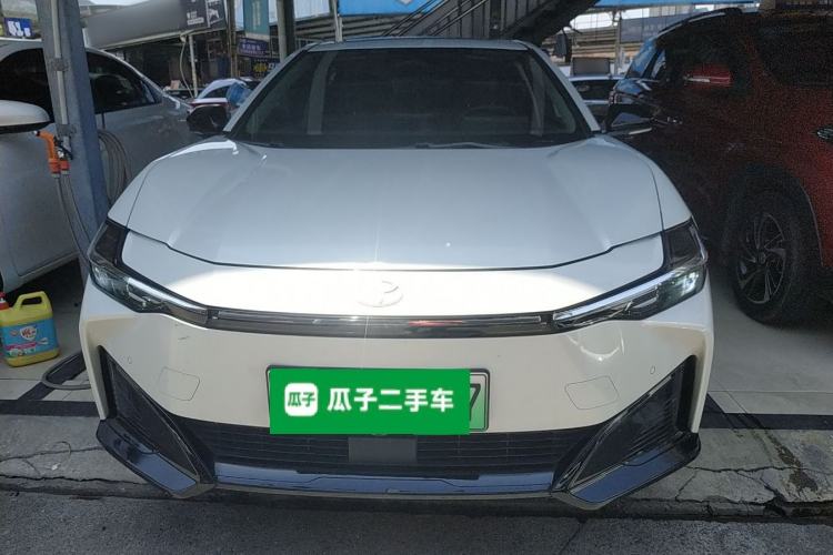 Used Toyota bZ3 2023 517 km Elite PRO Front