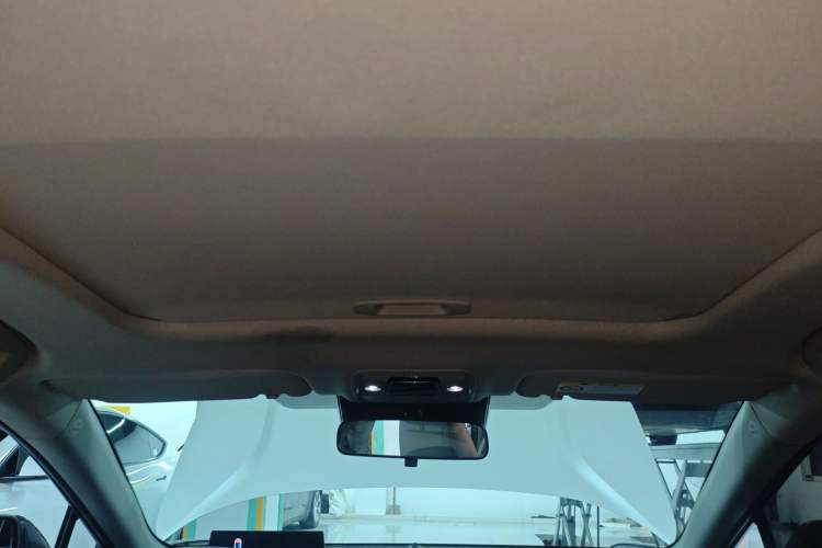 Used Toyota bZ3 2023 517 km Elite PRO Headliner