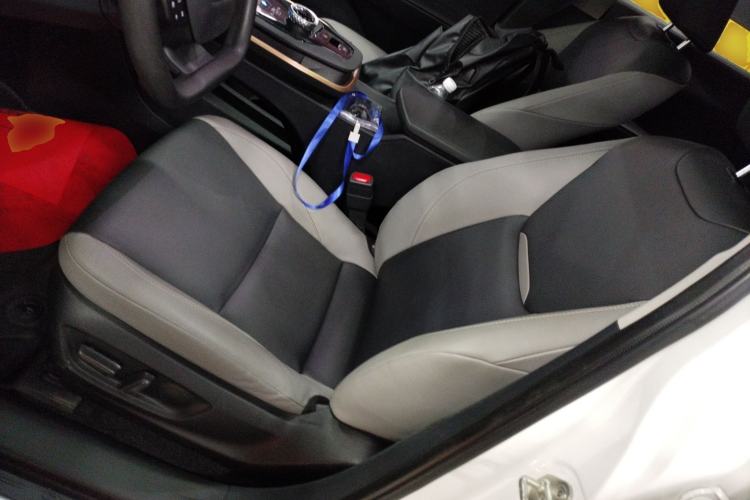 Used Toyota bZ3 2023 517 km Elite PRO Left Front Seat