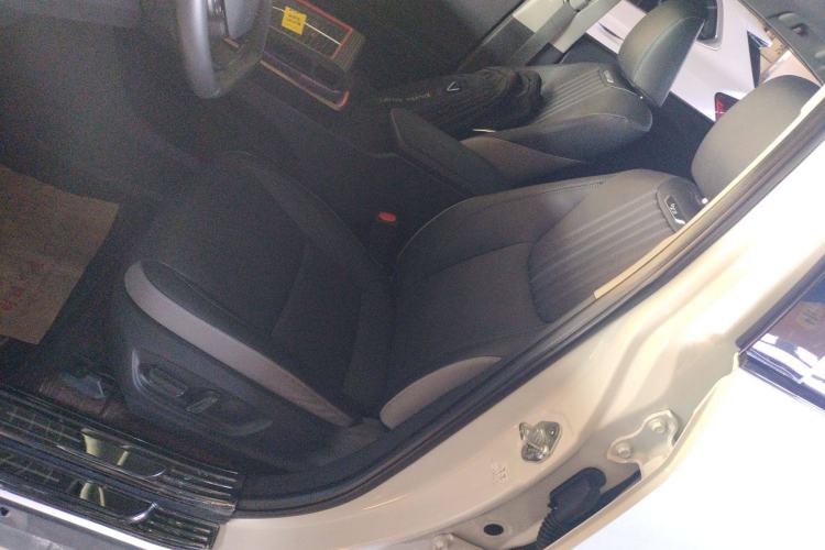 Used Toyota bZ3 2023 517 km Elite PRO Left Front Seat