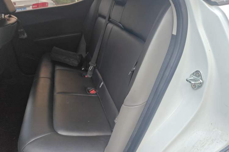 Used Toyota bZ3 2023 517 km Elite PRO Left Rear Seat