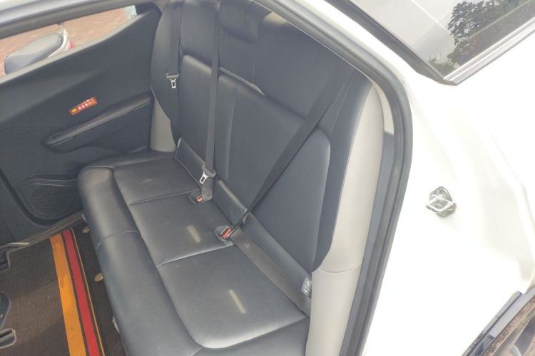 Used Toyota bZ3 2023 517 km Elite PRO Left Rear Seat