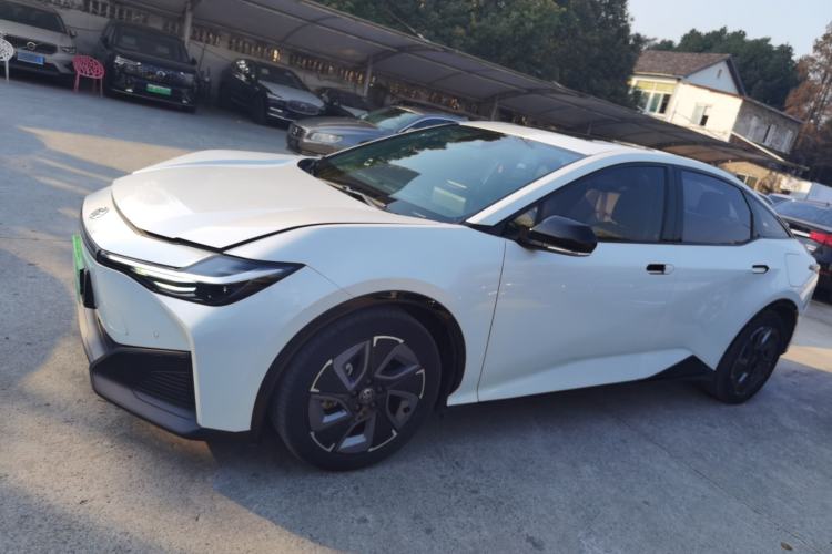 Used Toyota bZ3 2023 517 km Elite PRO Left Side
