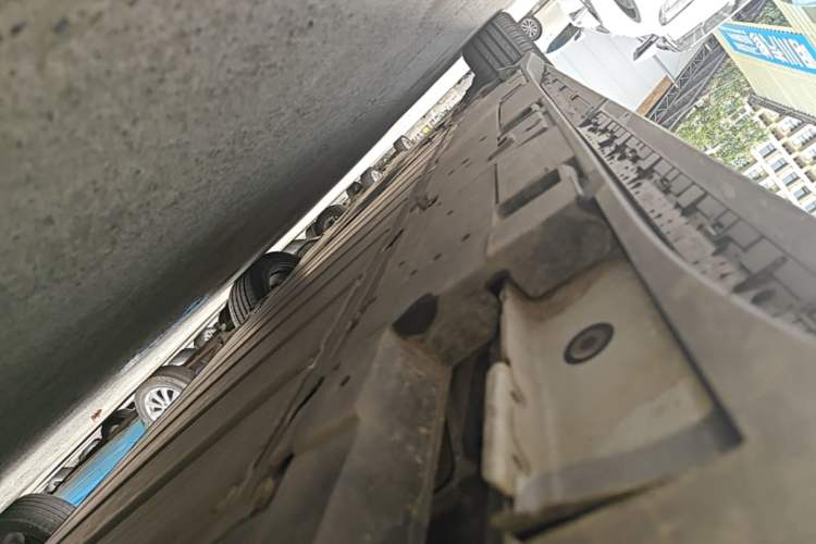 Used Toyota bZ3 2023 517 km Elite PRO Left Side Sill