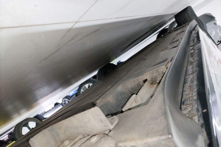 Used Toyota bZ3 2023 517 km Elite PRO Left Side Sill