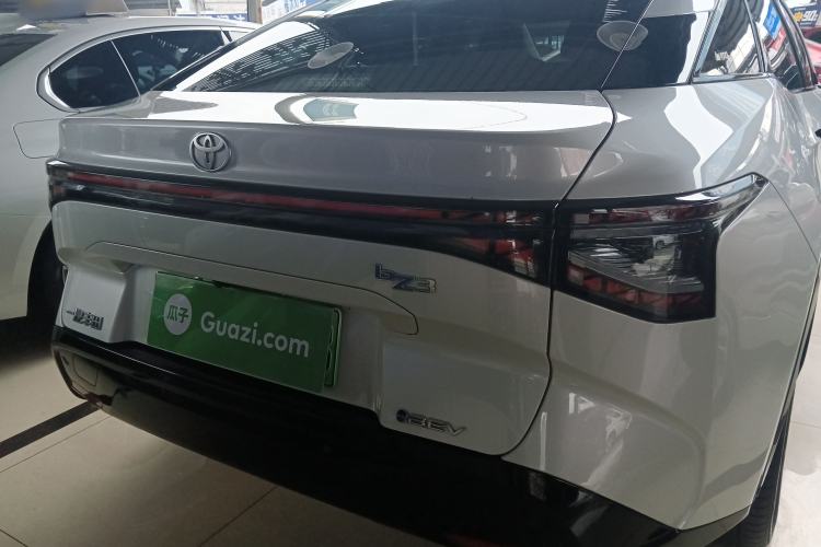 Used Toyota bZ3 2023 517 km Elite PRO Rear