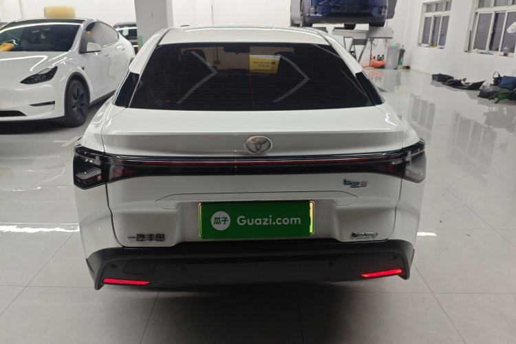 Used Toyota bZ3 2023 517 km Elite PRO Rear