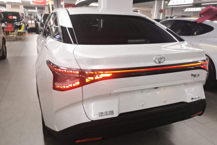 Used Toyota bZ3 2023 517 km Elite PRO Rear